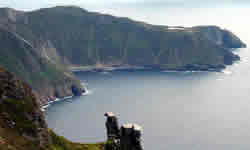 Sliabh Liag walkers south west donegal